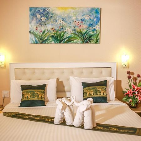 Korat Hotel - Sha Plus Nakhonratchasima Exterior foto