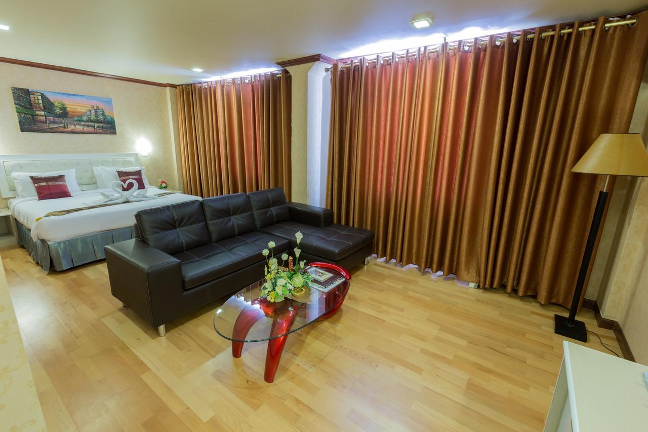 Korat Hotel - Sha Plus Nakhonratchasima Exterior foto