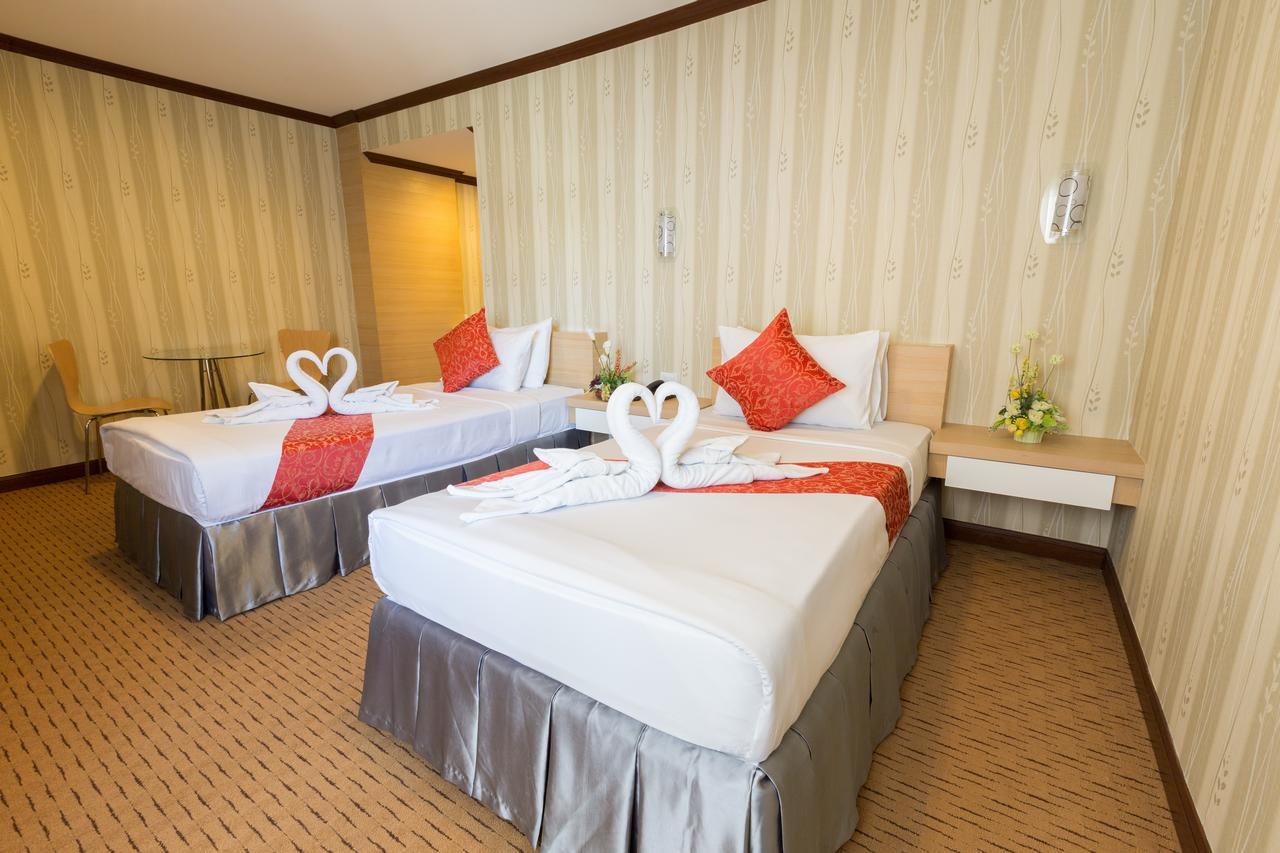 Korat Hotel - Sha Plus Nakhonratchasima Exterior foto