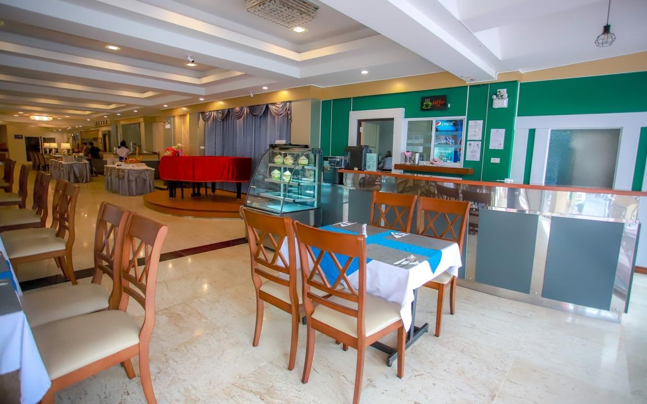 Korat Hotel - Sha Plus Nakhonratchasima Exterior foto