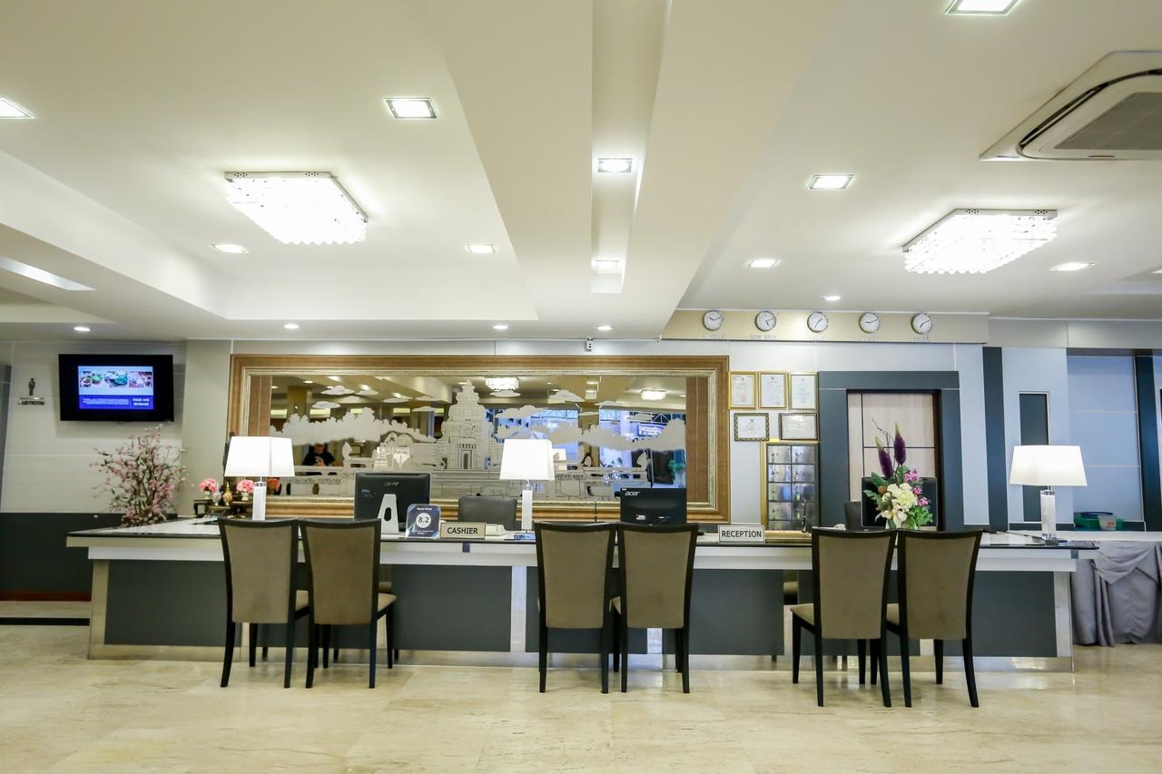 Korat Hotel - Sha Plus Nakhonratchasima Exterior foto