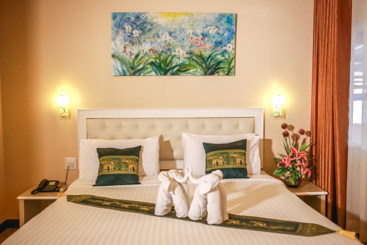 Korat Hotel - Sha Plus Nakhonratchasima Exterior foto