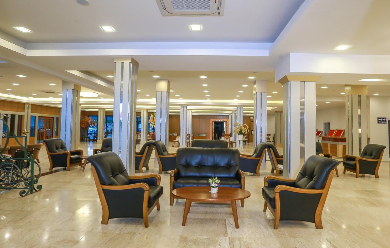 Korat Hotel - Sha Plus Nakhonratchasima Exterior foto