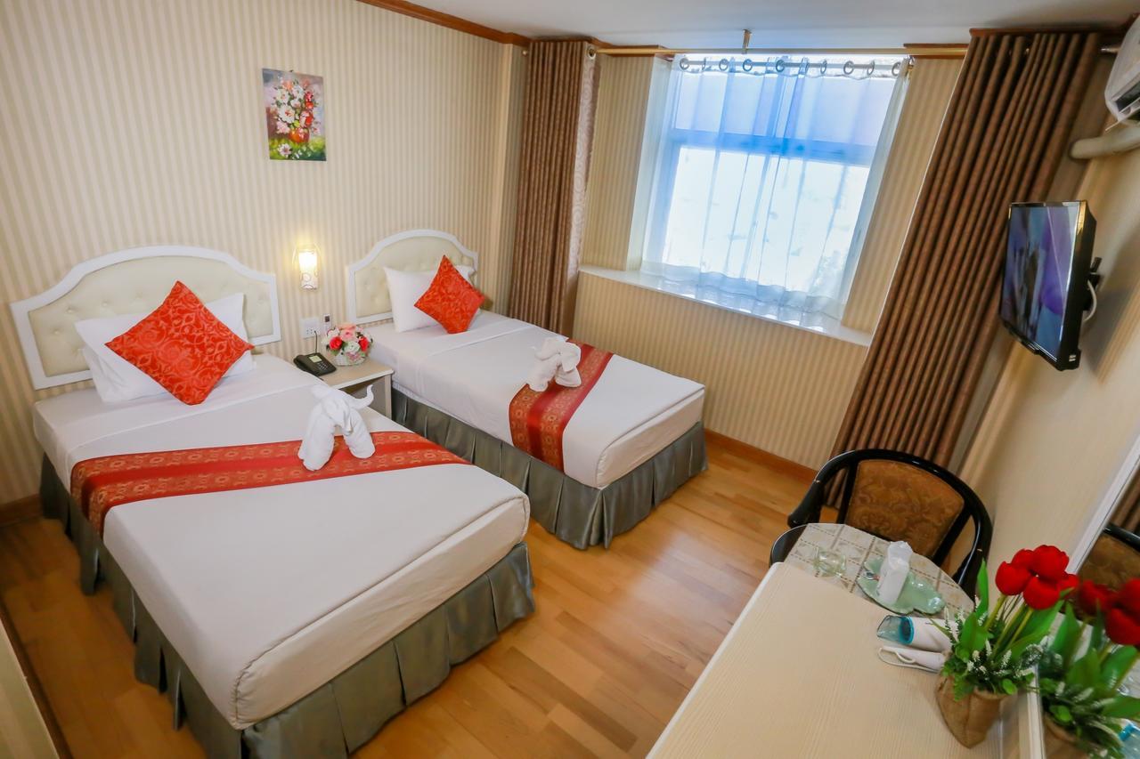 Korat Hotel - Sha Plus Nakhonratchasima Exterior foto