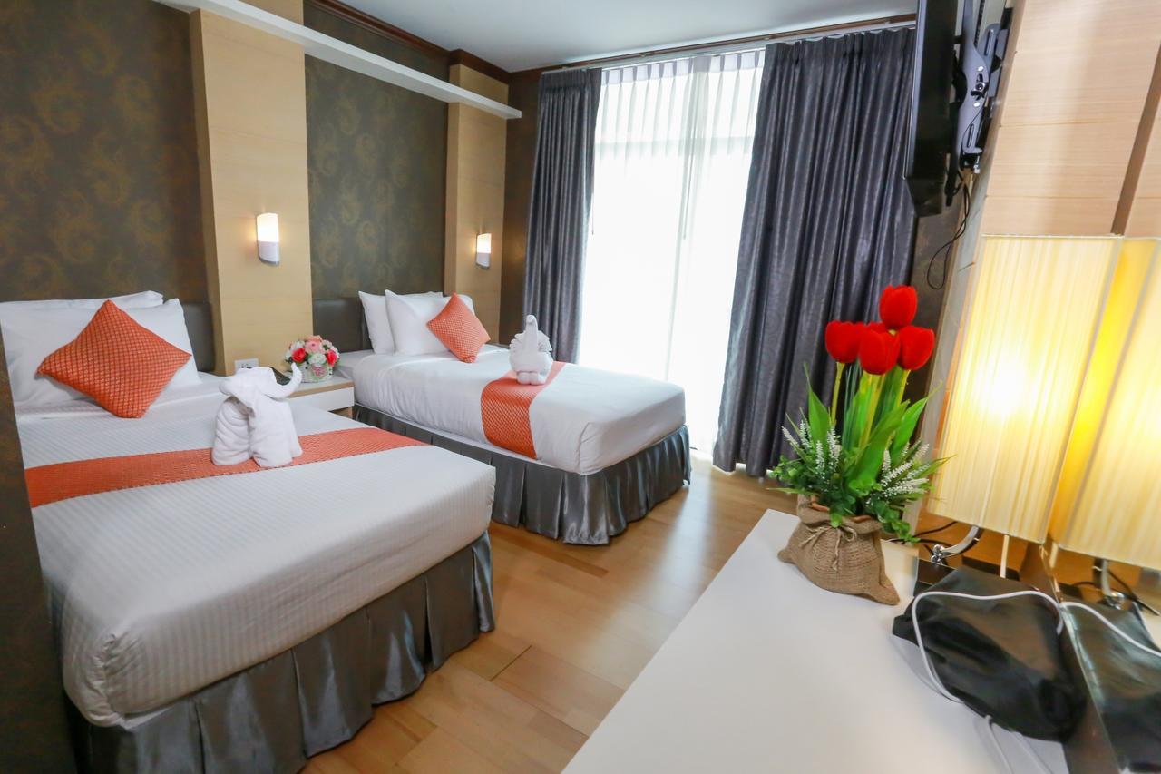 Korat Hotel - Sha Plus Nakhonratchasima Exterior foto