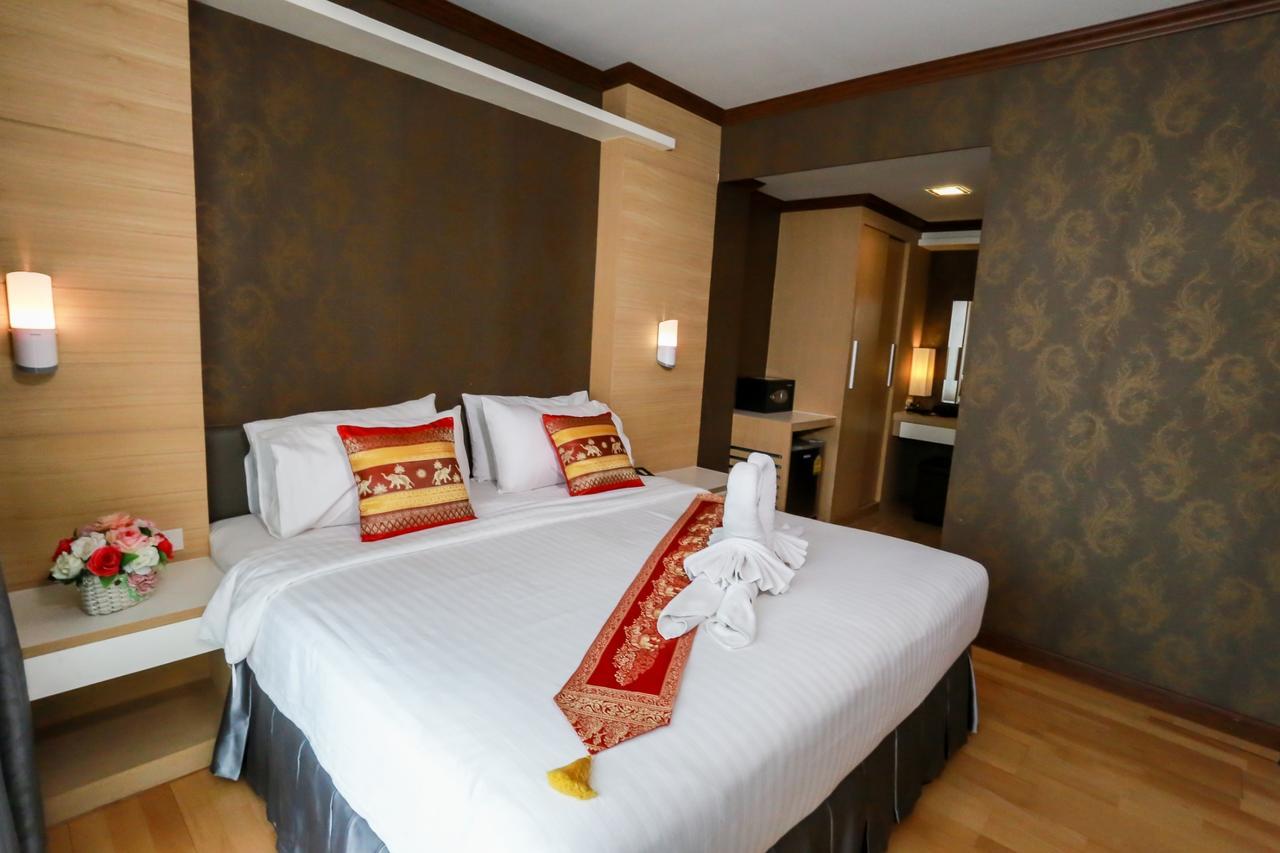 Korat Hotel - Sha Plus Nakhonratchasima Exterior foto